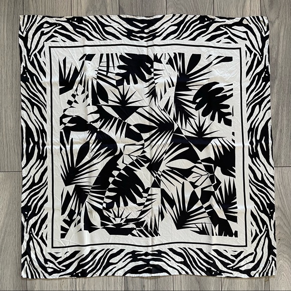 Black and white zebra strip square silk scarf - Picture 1 of 8